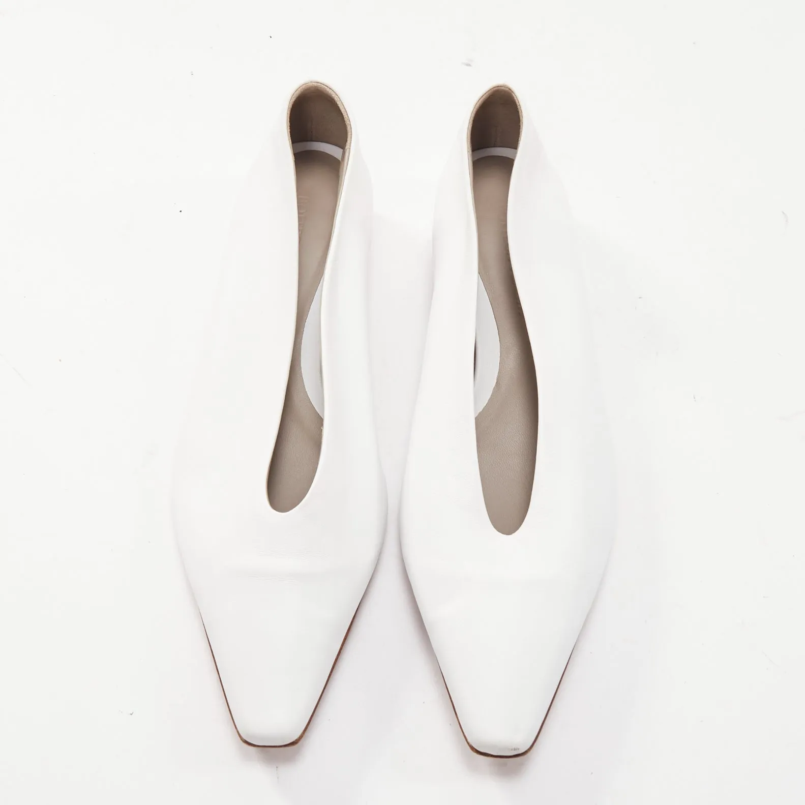 BOTTEGA VENETA Almond white soft leather scoop front pointed toe flats EU38