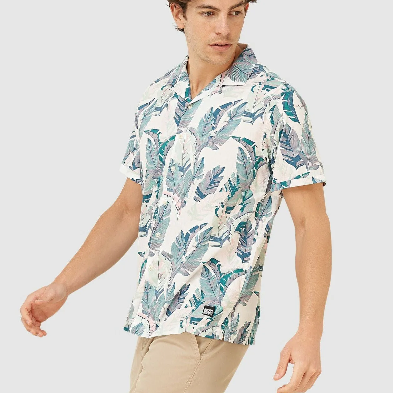 Hawaiian Box Fit Short Sleeve Shirt (Feather Leaf White)