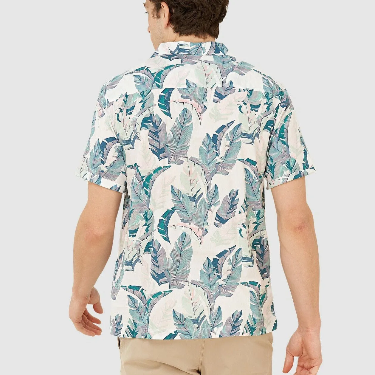 Hawaiian Box Fit Short Sleeve Shirt (Feather Leaf White)