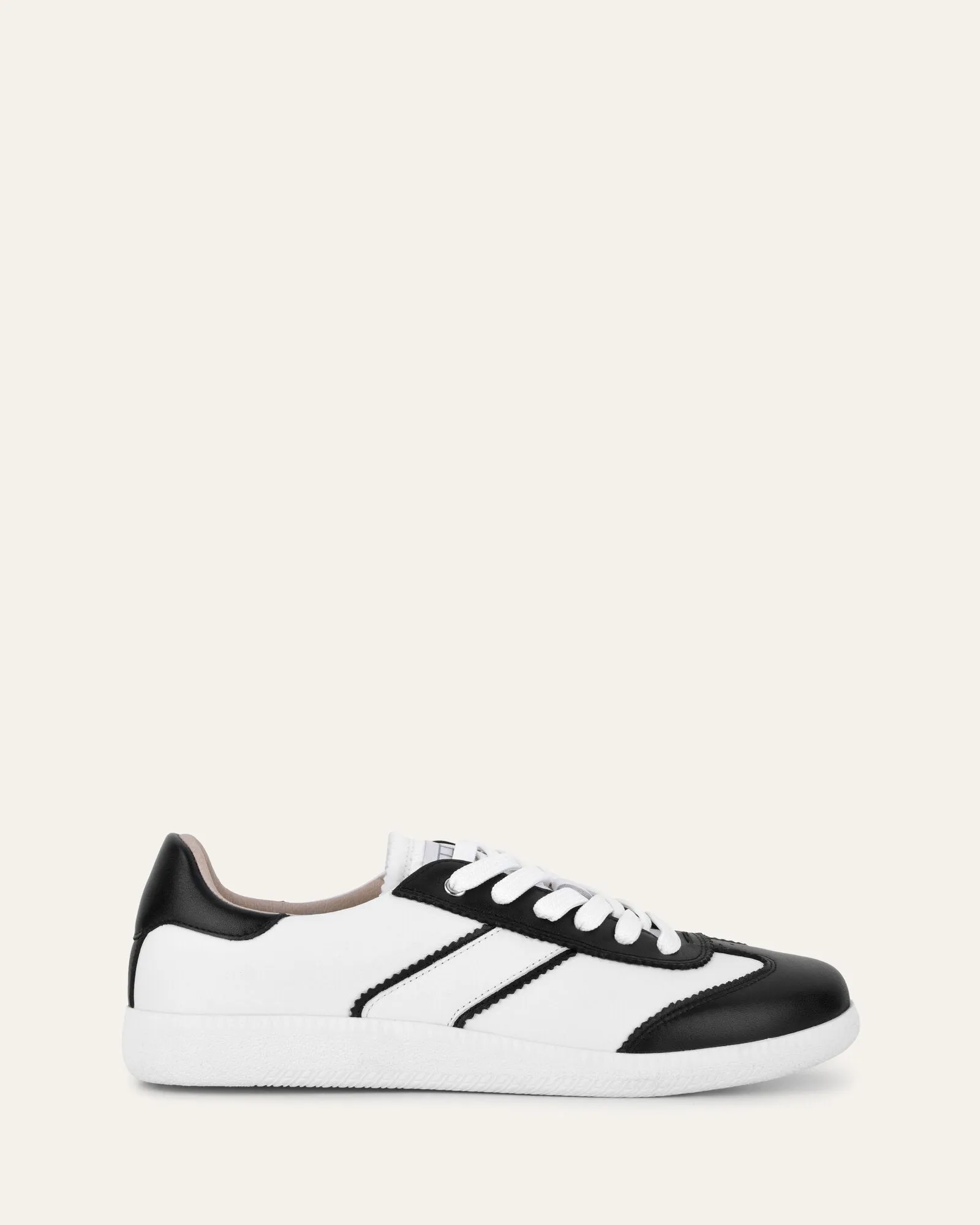 LOLA SNEAKERS BLACK WHITE LEATHER