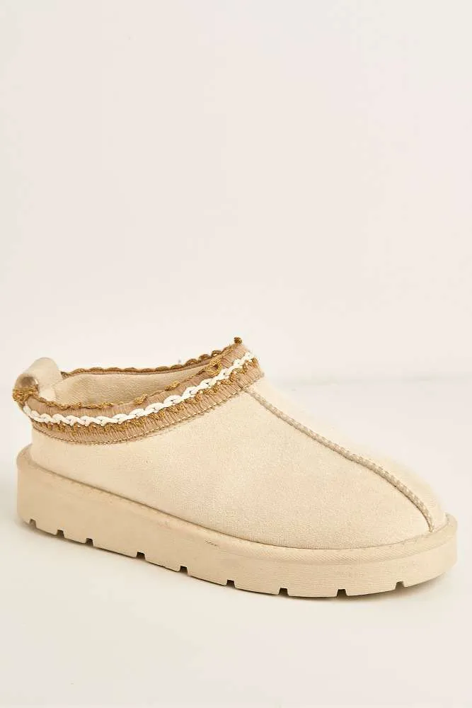 Sigrid Embroidered Faux Fur Lining Slippers in Cream