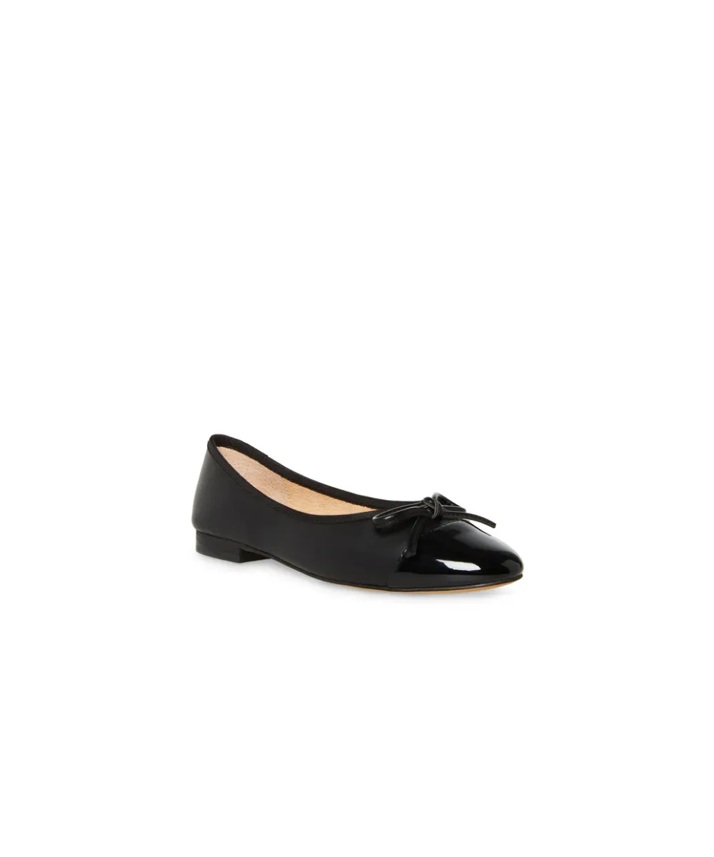 STEVE MADDEN ELLISON BALLERINA